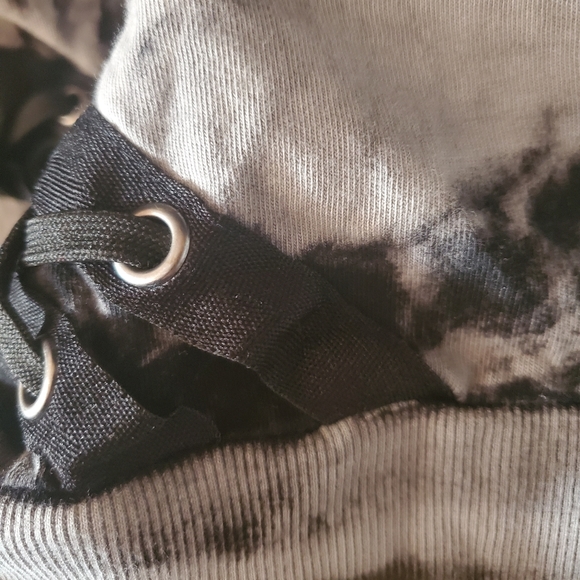 Torrid LOVESICK DOLMAN LACE-UP DRESS - COTTON TIE-DYE BLACK NWOT - Picture 8 of 10